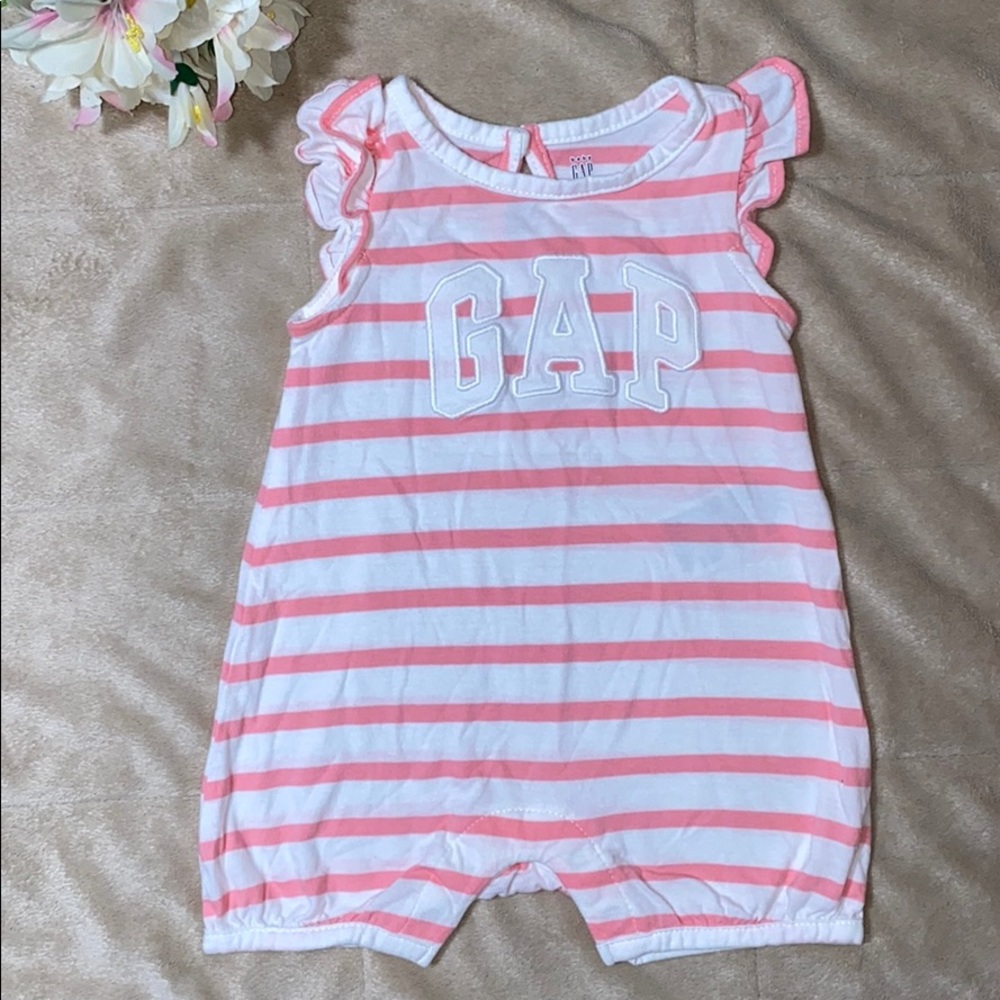 Baby girl jumpsuit 0-3 months